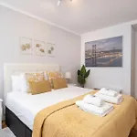 Relax Pool - Free Parking Garage * Lisboa
