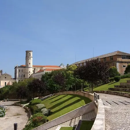 Relax Pool - Free Parking Garage