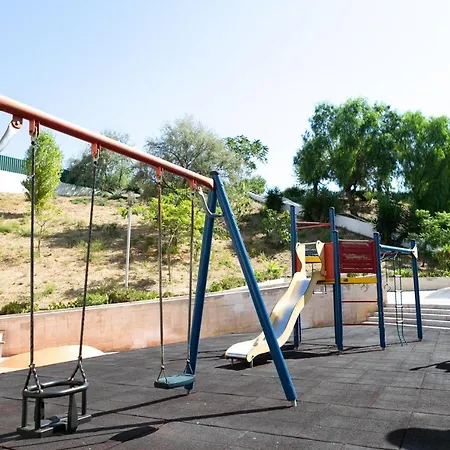 Relax Pool - Free Parking Garage Апартаменти Лісабон